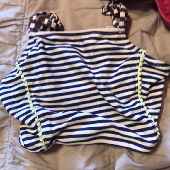 Bathing suit - Picture 3 of 4